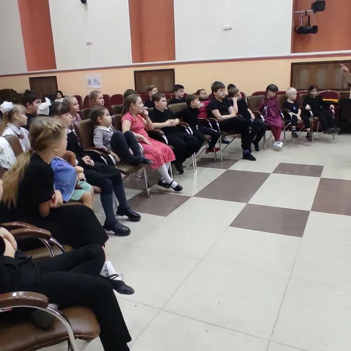 Музыкально-литературная программа «По страницам дневника Тани Савичевой» в рамках проекта «Культура для школьников»
