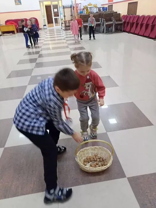 12b694c8-0e34-4aea-8daa-47c938435cd9