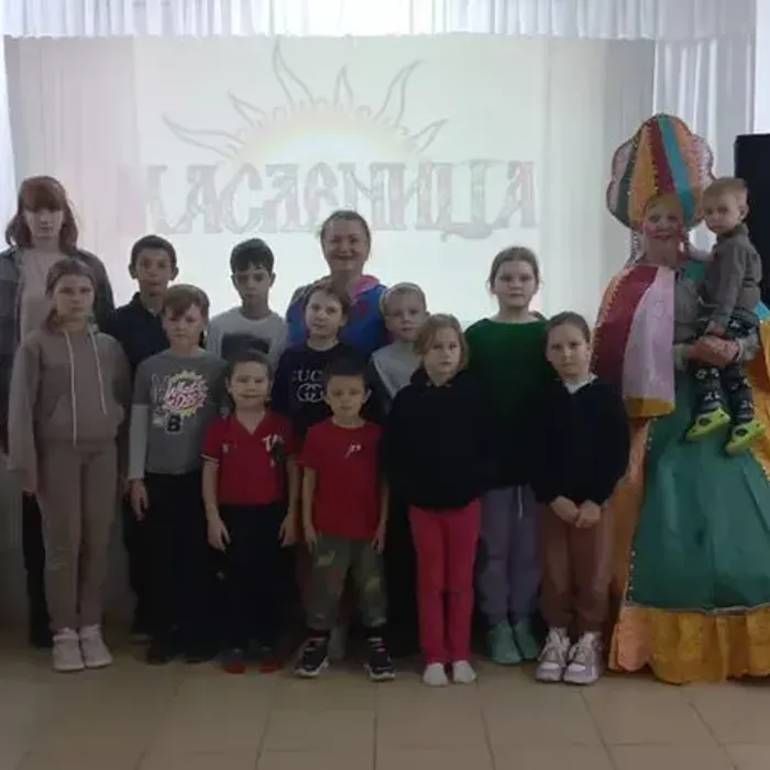 Развлекательная программа, посвященная празднику масленицы "Масленица идет, блин да мёд несет!"