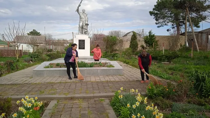 8f5e4eeb-2d51-4cb2-bda2-cbd347880315