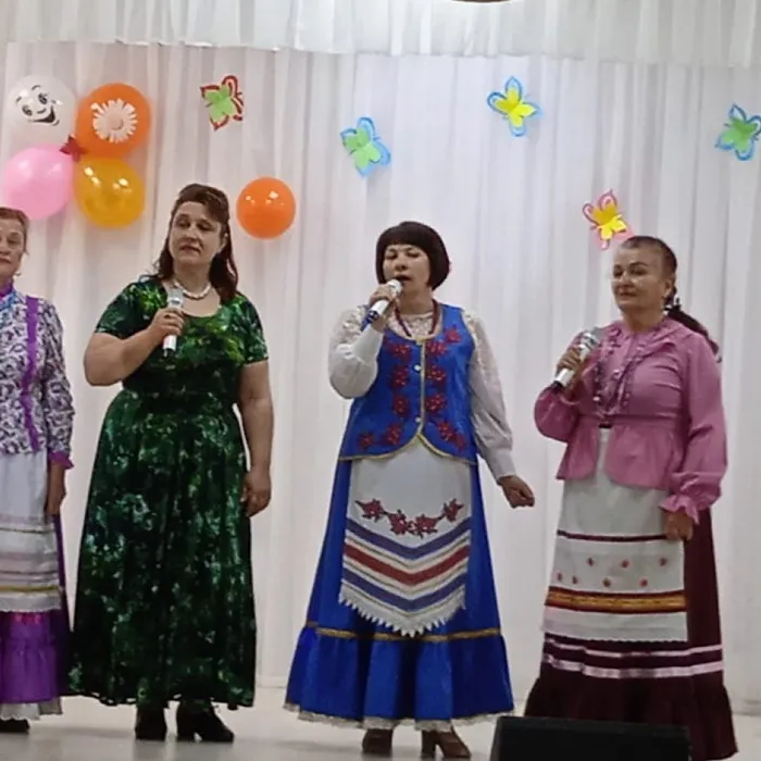 Концертная программа, посвященная Международному дню семьи «Моя семья – мое богатство!», клуб хут. Уташ