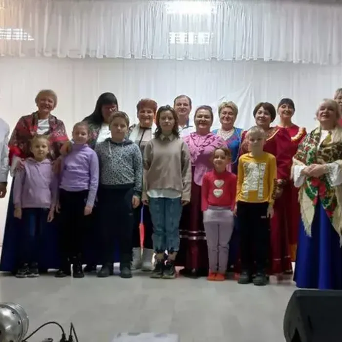 Концертная программа "Стоит на страже Родины солдат!", Клуб хут. Уташ